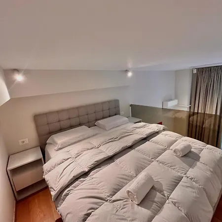 Magic Appartement Golem (Tirana)